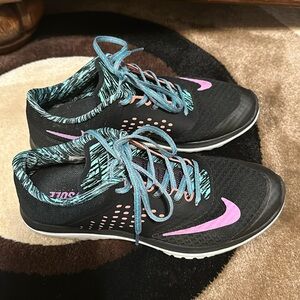 Multicolor Nike tennis shoes